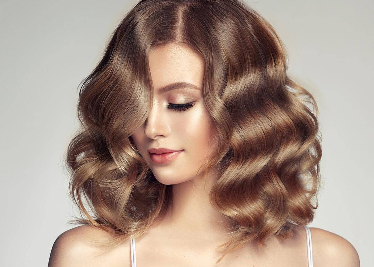 Glänzende Haare und toller Haarschnitt in Köln